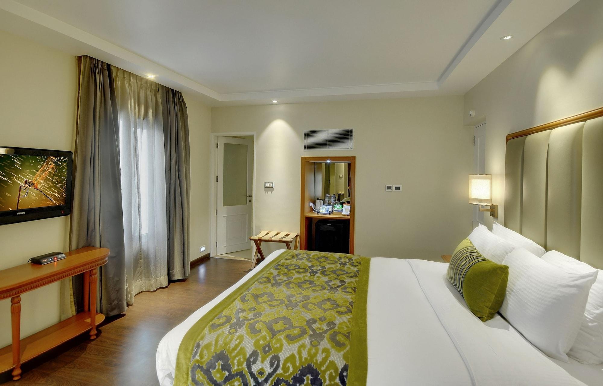 Hotel Lemon Tree Premier “The Atrium” Ahmedabad Exterior foto